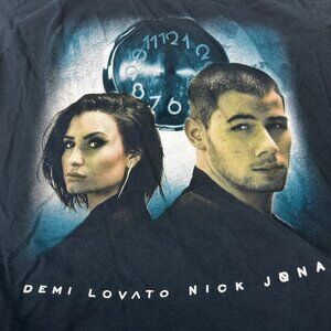 Demi Lovato Nick Jonas 2016 Future Concert T-Shirt Size Medium Black 100% Cotton